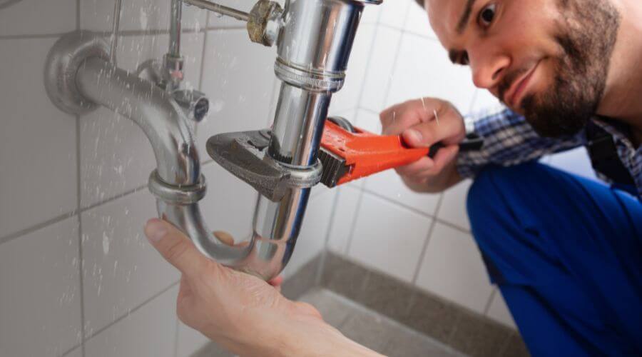 Local water heater installation in Van Vleck, TX